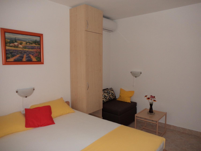 Others 3, Jandric Apartments, Lopar/Supetarska Draga
