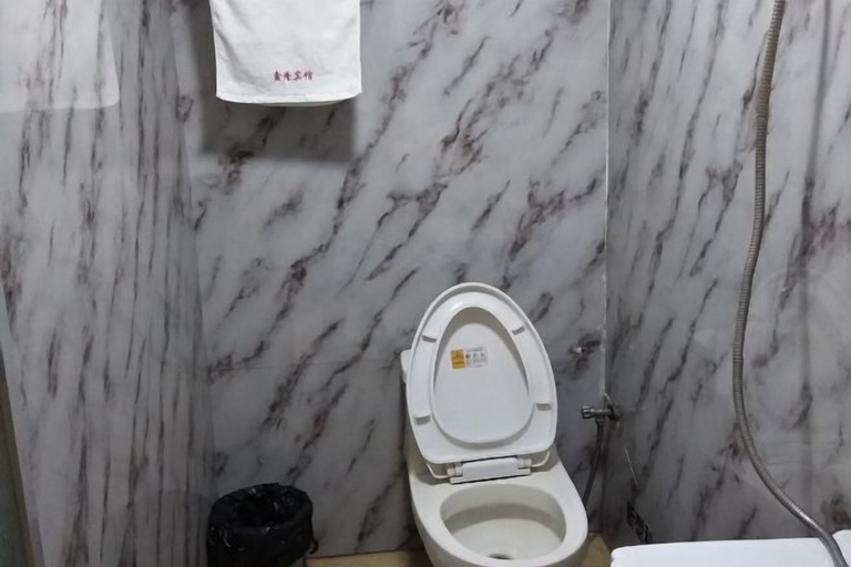 Bathroom 2, Dazhou Xionlong Hotel, Dazhou