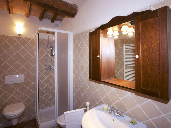 Bathroom 3, Belvilla by OYO Fienile, Siena