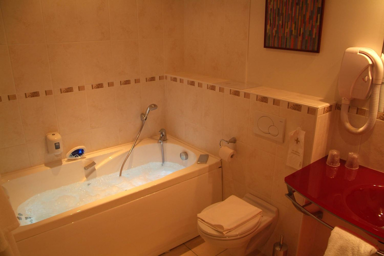 Bathroom 3, La Villa Convivium - Chambres privees, Seine-Maritime