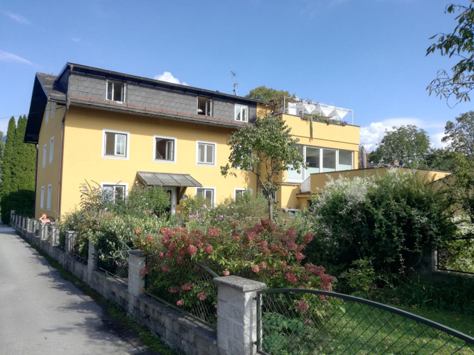 Others 4, Junker's Apartments, Salzburg