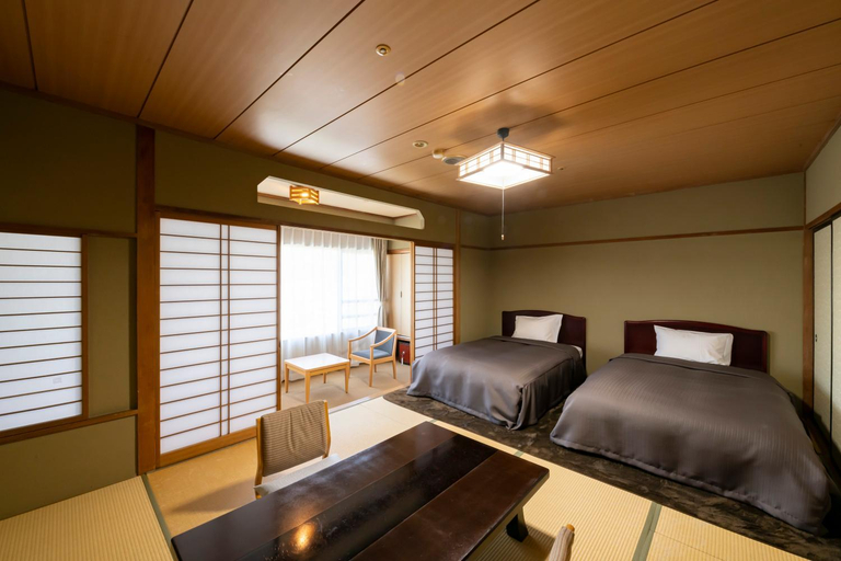 Bedroom, Isawa Tokiwa Hotel, Fuefuki