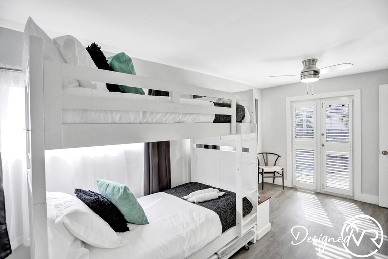 Room 3, 6 BR With Heated Pool Close to Beach, Broward