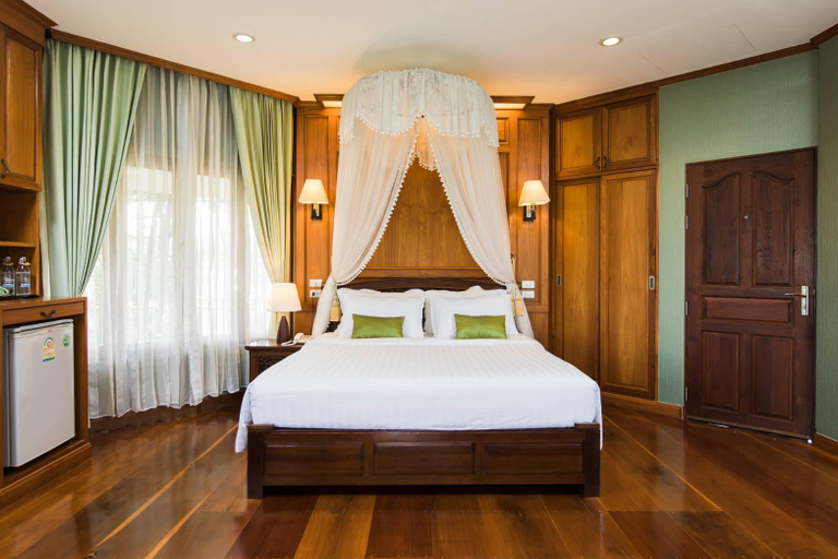 Bedroom 8