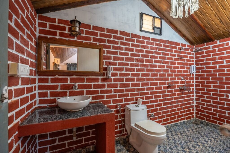 Bathroom 4, Simrose Resort South End of Agonda Beach, South Goa