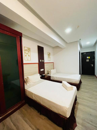 Bedroom 12