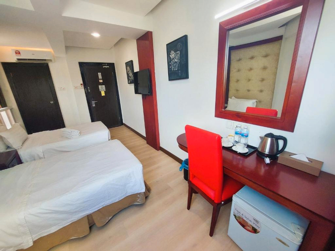 Bedroom 13