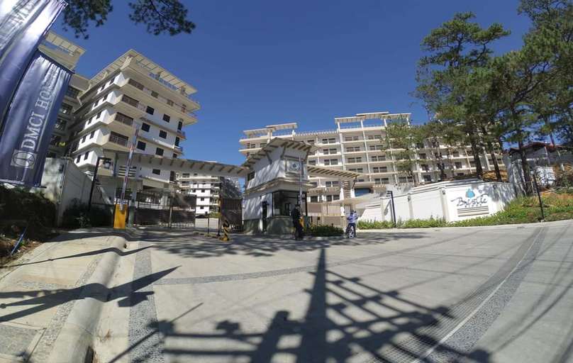 BRISTLE  RIDGE (516) 1209 Condo Unit Rental, Baguio City