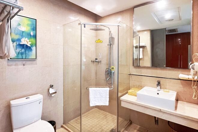Bathroom 3, Xi’erdun Hotel, Yichun