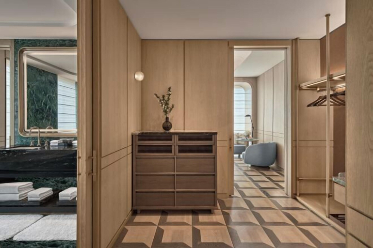Bathroom 13