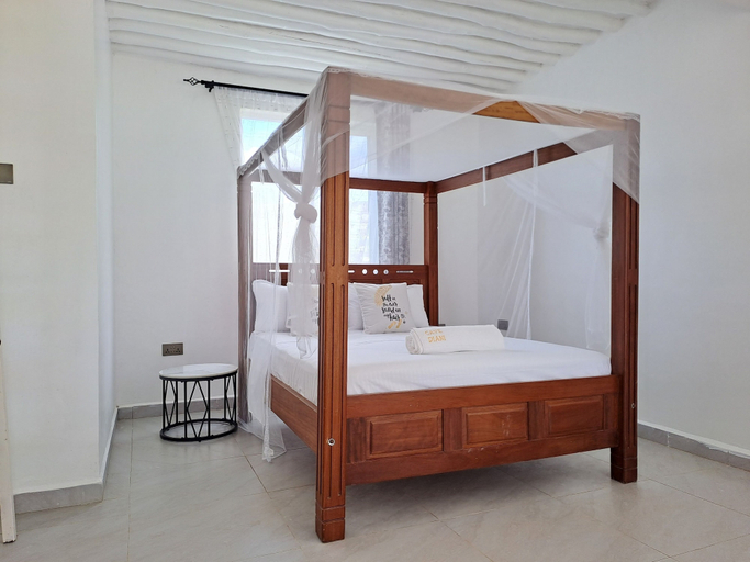 Bedroom, Cave Diani Studio Apartments, Msambweni
