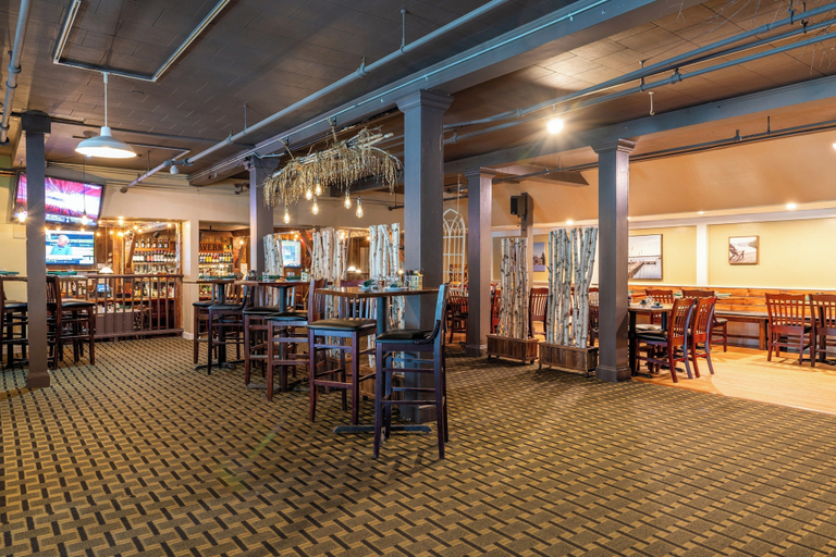 Food & Drinks 5, The Bethel Resort & Suites, Oxford
