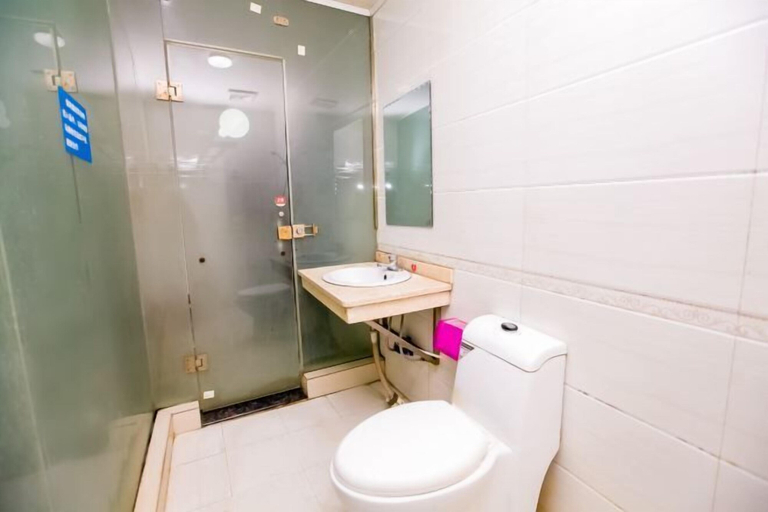 Bathroom 4, Shangli Garden Hotel, Pingxiang