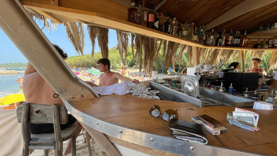 Food & Drinks, VOILES ST TROPEZ APARTEMENTS, Var