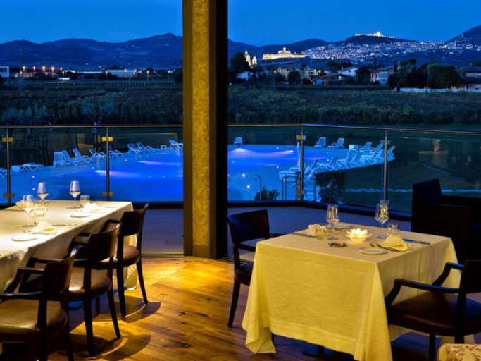 Dining 5, Belvilla by OYO Valle di Assisi Bilo, Perugia