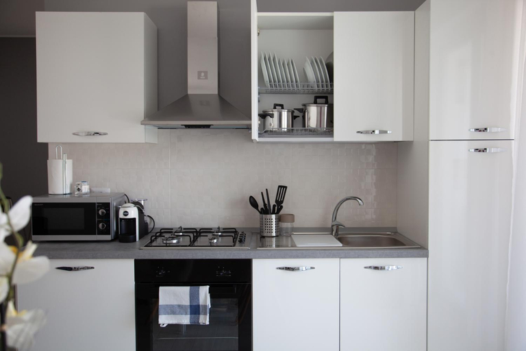 Others 5, House 103 Rent Apartment, Messina