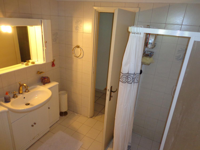 Bathroom 2, Stamatina's House, Attica