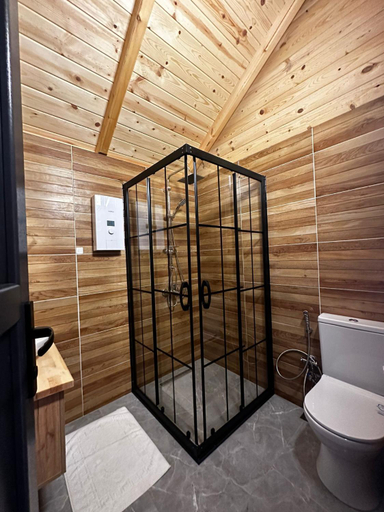 Bathroom 3, Hira Bungalov, Çamlıhemşin