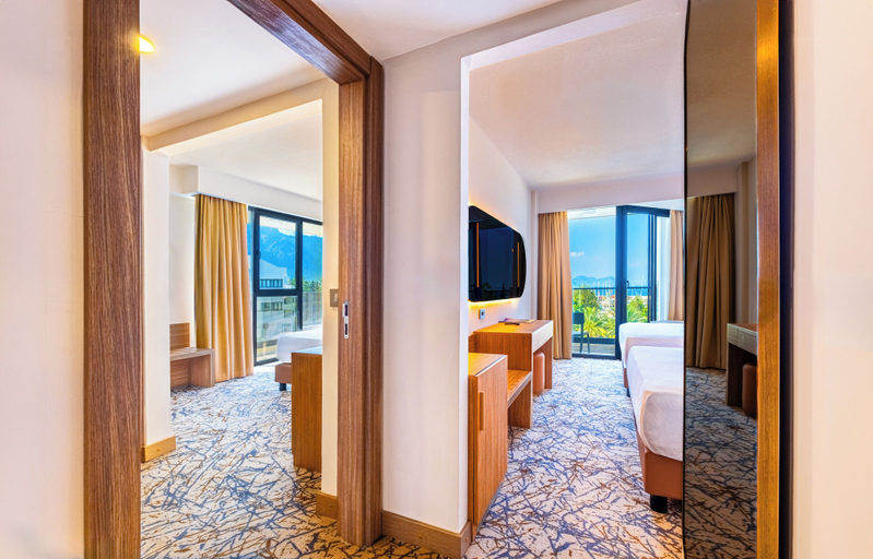 Bedroom 4, Ozkaymak Marina Hotel - Ultra All Inclusive, Kemer