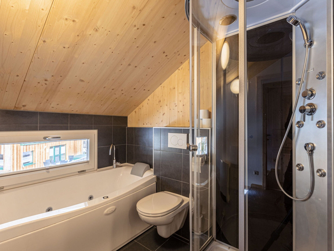 Others 4, Cosy Chalet With Infrared Sauna, Murau