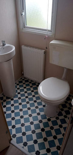 Bathroom 3, Caledonian Caravan, Essex