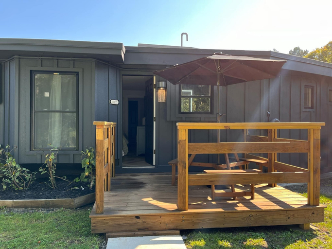Others 4, Chalet 239, Windham