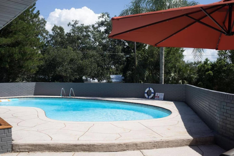 Sport & Beauty 2, Gulf Breeze Villa Home King Bed Pet Friendly, Hillsborough