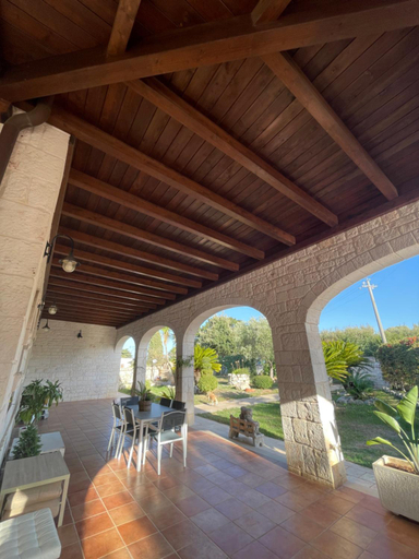 Others 5, Villa Dama, Brindisi