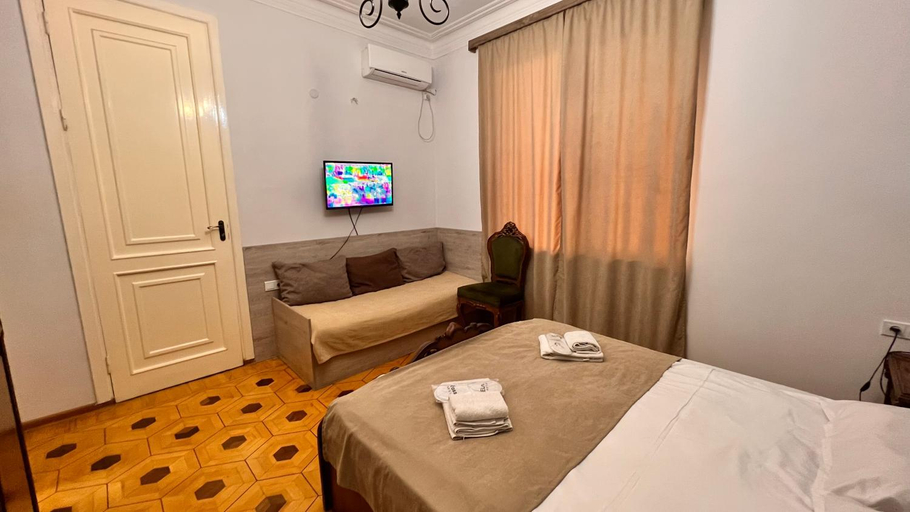 Others 2, Elross Hotel, Yerevan