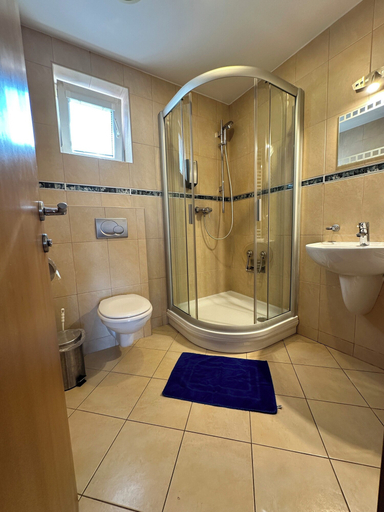Bathroom 4, Hotel Múza, Košice IV