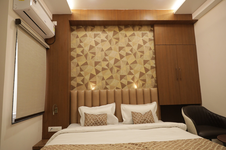 Bedroom 3, Kashi Vilaa, Varanasi