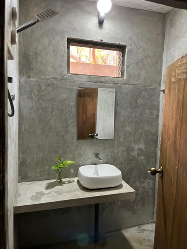 Bathroom 3, Waypoint Arugam Bay, Pothuvil