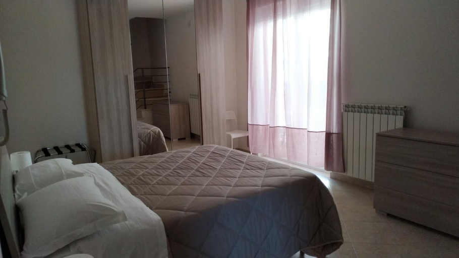 Others 5, City Break, Foggia