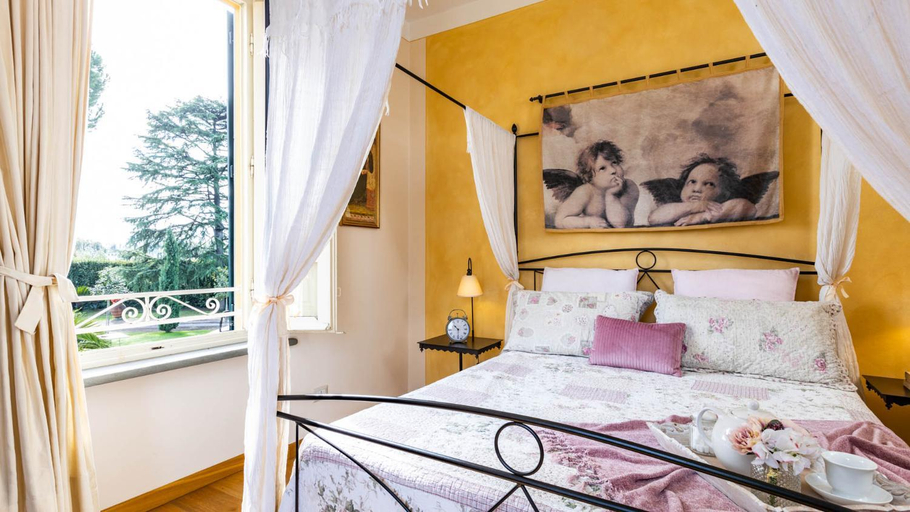 Bedroom 3, VILLA LUIGINA 8, Emma Villas, Lucca