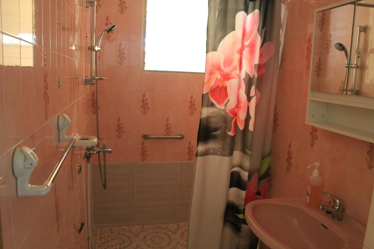Bathroom, Villa Loka, Lamentin