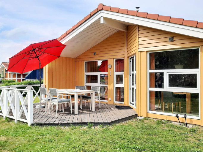 Exterior & Views 1, Holiday Home in Grömmitz, Ostholstein