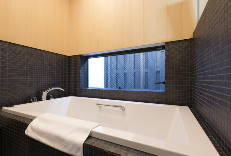 Bathroom 4, No.8 Kyoto, Kyoto