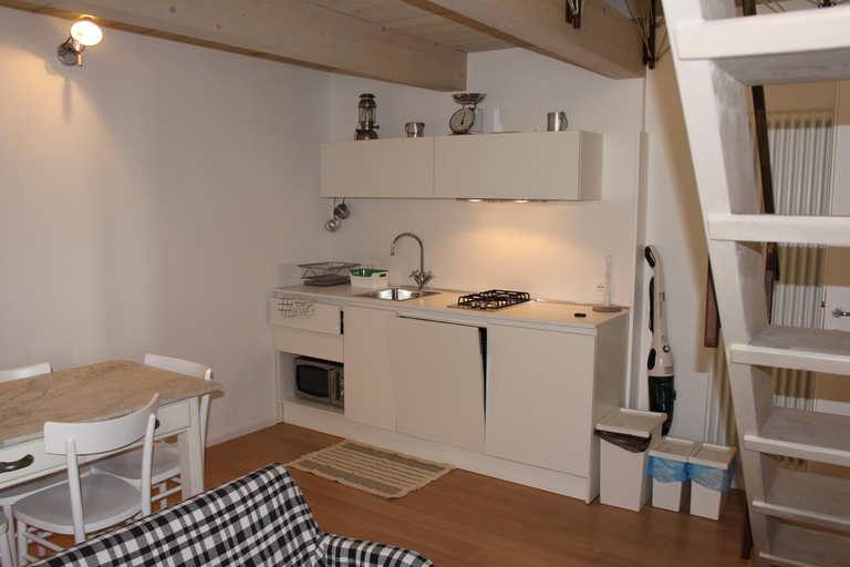 Dining Room 6