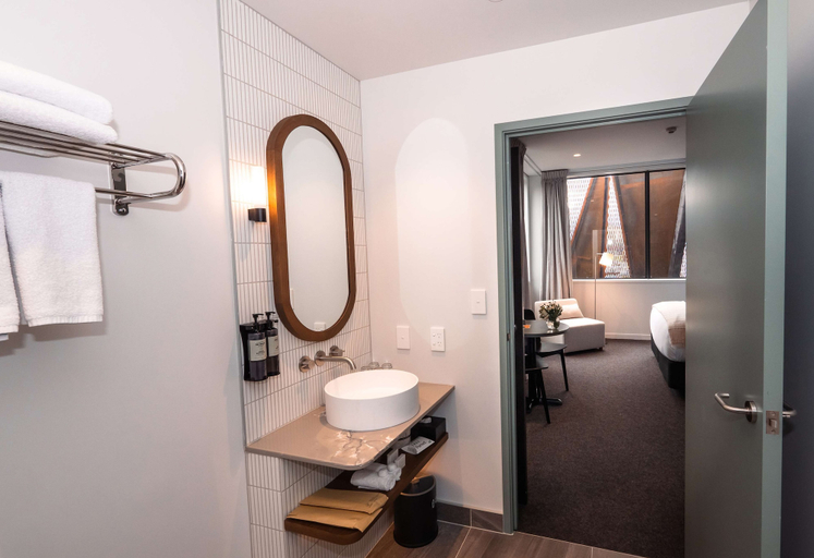 Bathroom 5, Sudima Queenstown Five Mile, Queenstown-Lakes