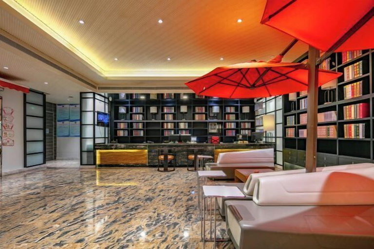 Others 5, AutobotsOutbots Hotel (Aquarium Station), Zhengzhou
