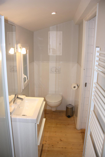 Bathroom 5, Maison Kador, Finistère