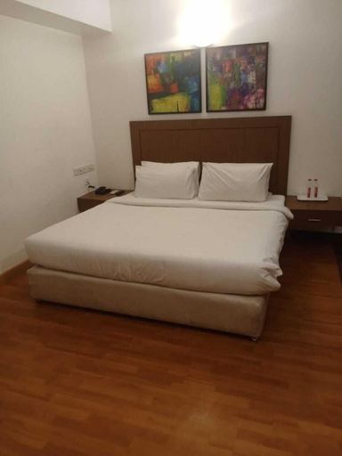 Bedroom 3, Marina Inn, Chennai