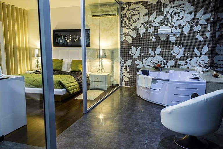 Bathroom 5, Hotel Vip Praia, Praia