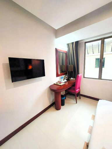 Bedroom 9