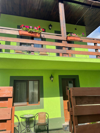 Others 2, Green House Inn, Calimanesti