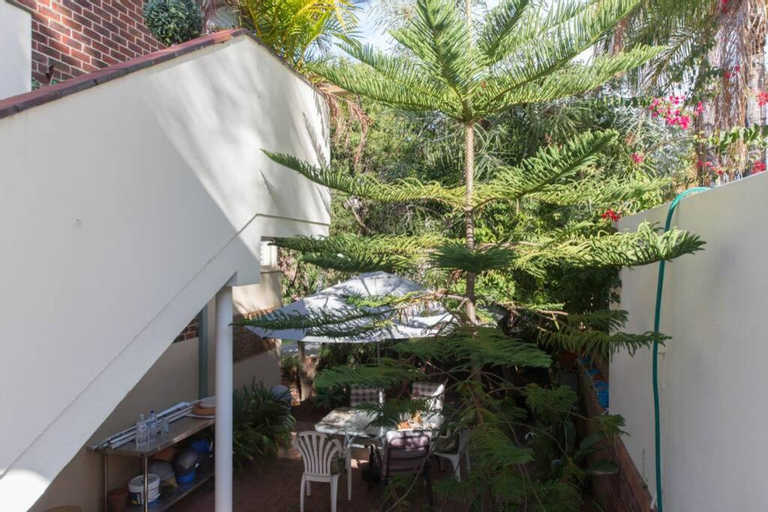 Others 5, B9 Crawley Apartment 1 BRM & Sleepout near UWA, Perth