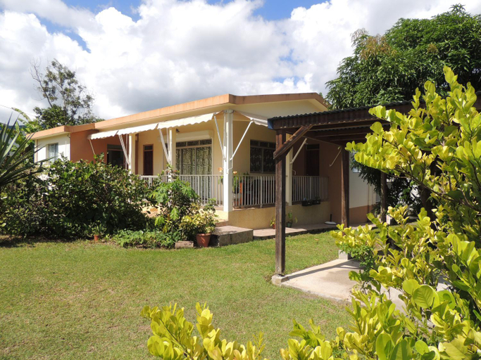 Exterior view 5, Villa Loka, Lamentin