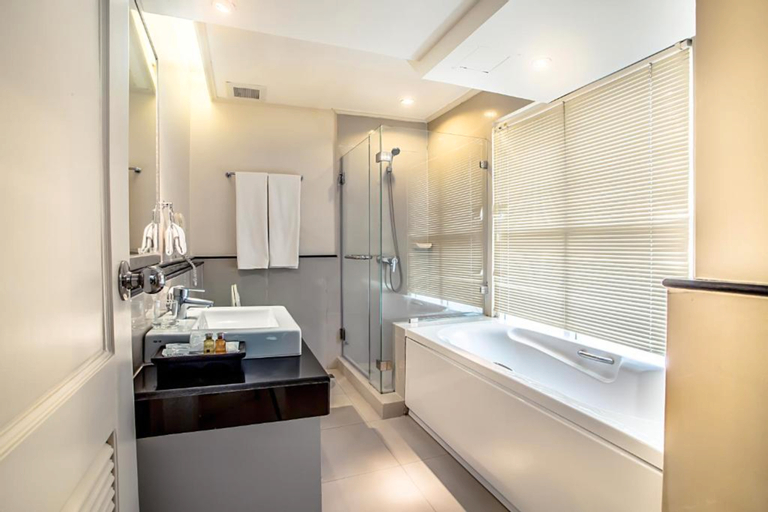 Bathroom 19