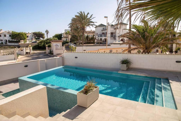 Others 5, Villa La Zenia, Alicante