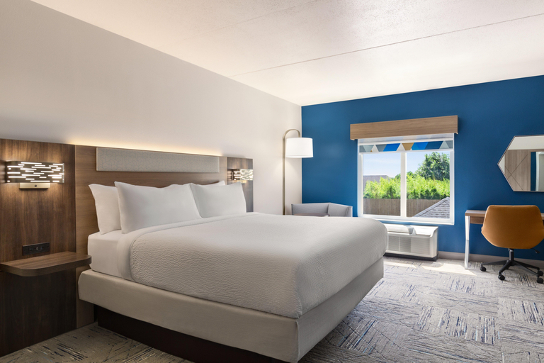 Bedroom 12
